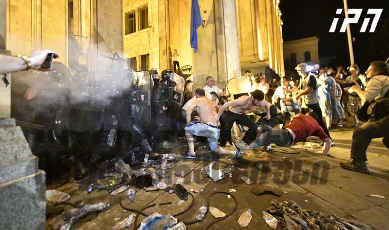 რისი მოთხოვნის უფლება აქვთ აქციისას დაზარალებულებს სახელმწიფოსგან